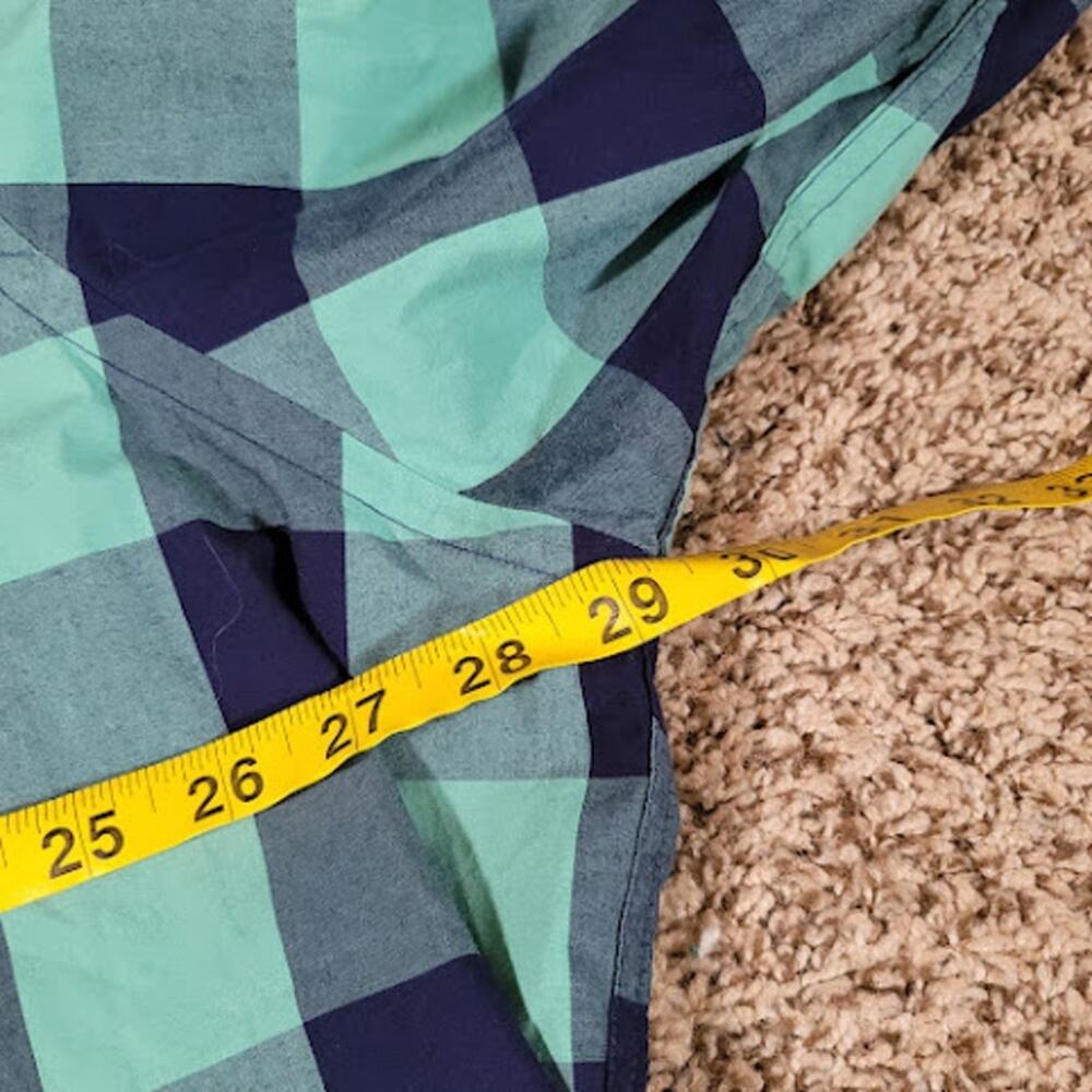 UNTUCKit- Green/blue plaid button up- size XXXLC - Picture 5 of 7